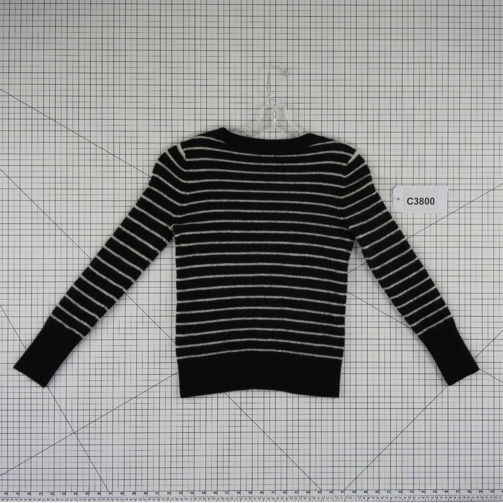 Halogen 100% Cashmere V-Neck Sweater Women's Size Small Black Gray Striped - Picture 5 of 5